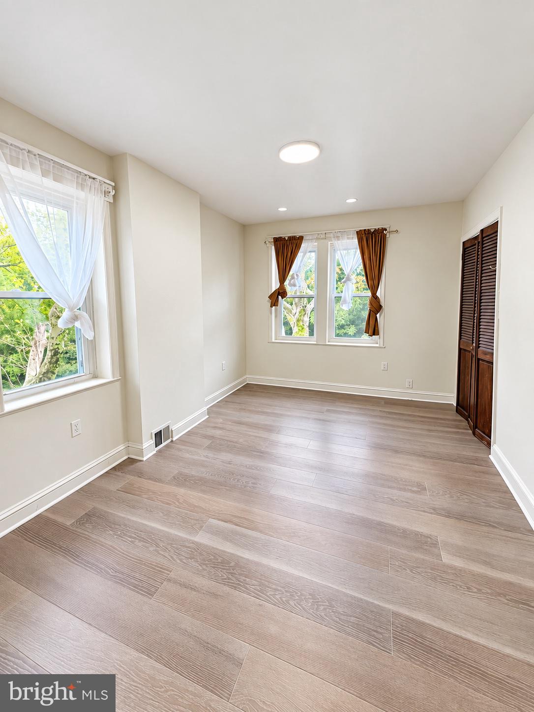 264 6th Avenue Roebling, NJ 08554 - Photo 15 of 27 Gallery Image 15