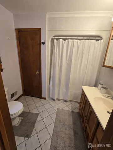 $4,000 | 241 Monmouth Road, Freehold, NJ 07728