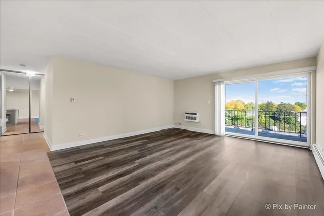 $189,000 | 16 East Old Willow Road, Unit 417S, Prospect Heights, IL 60070