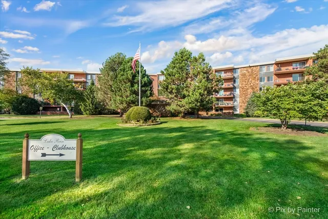 $189,000 | 16 East Old Willow Road, Unit 417S, Prospect Heights, IL 60070