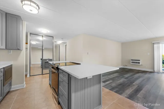 $189,000 | 16 East Old Willow Road, Unit 417S, Prospect Heights, IL 60070