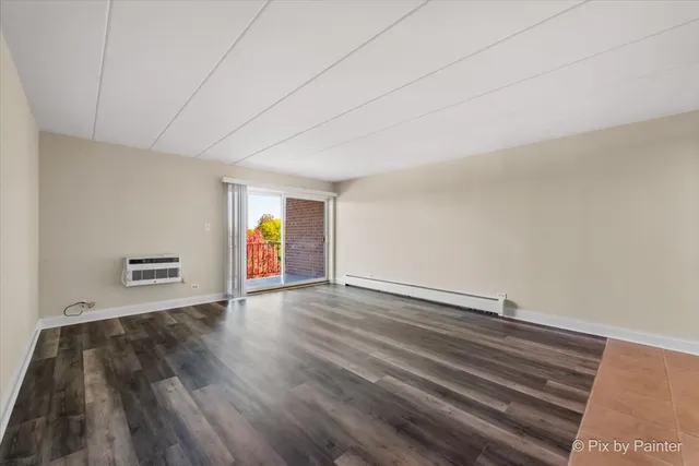 $189,000 | 16 East Old Willow Road, Unit 417S, Prospect Heights, IL 60070