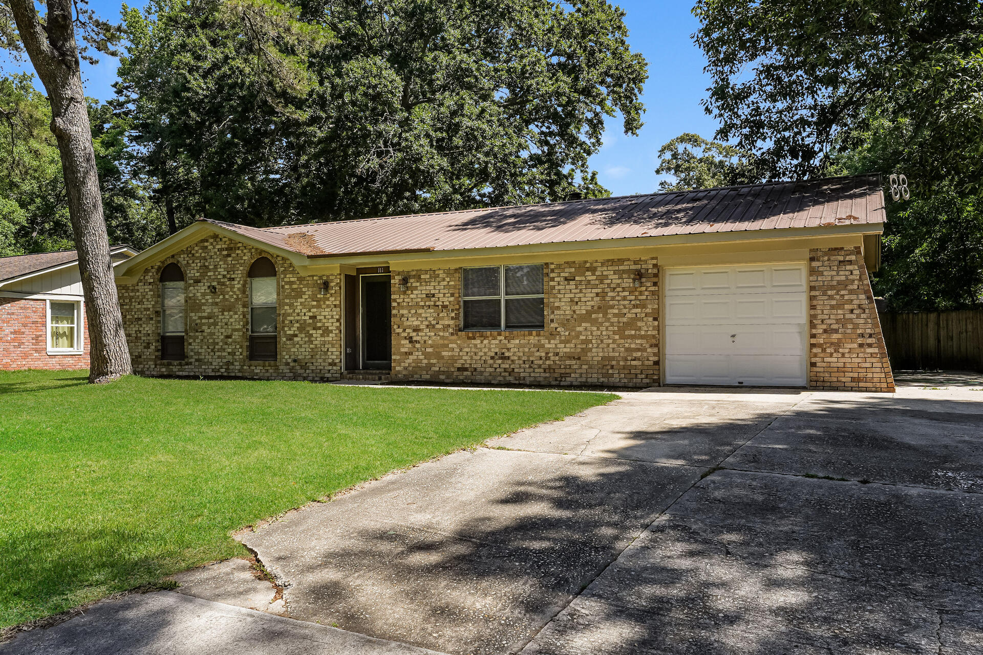 111 Finch Street Ladson, SC 29456 - Photo 2 of 15 2-photo-Front-View-b25a2f46-fbc9-4b9f-8d