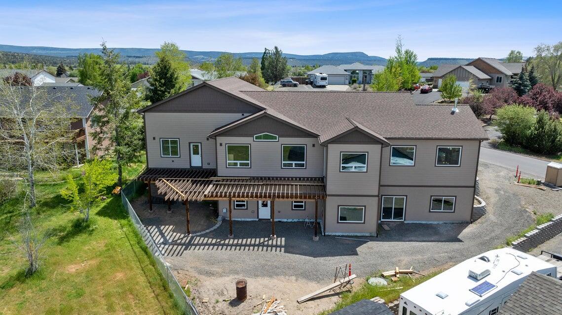 3248 Northeast Yellowpine Road Prineville, OR 97754 - Photo 7 of 30 7