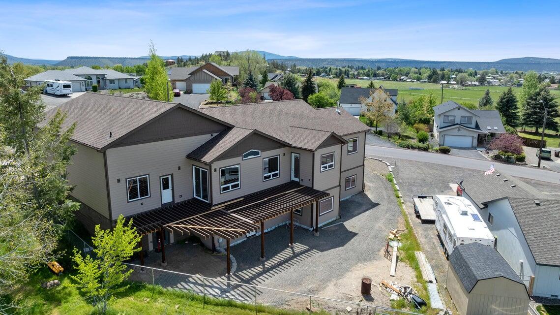 3248 Northeast Yellowpine Road Prineville, OR 97754 - Photo 8 of 30 8