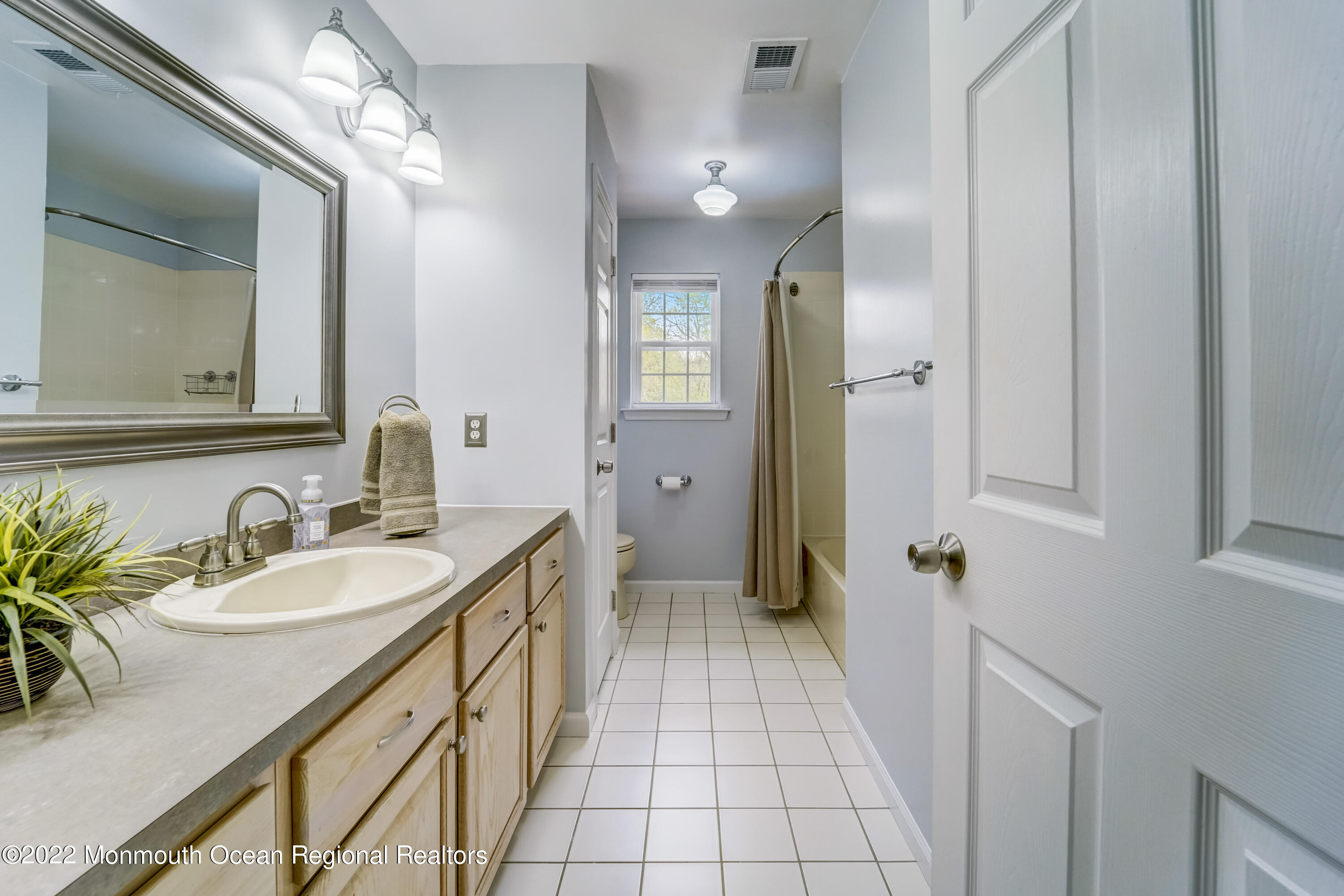 1004 Aumack Road Jackson, NJ 08527 - Photo 41 of 72 46-Aumack Rd-046