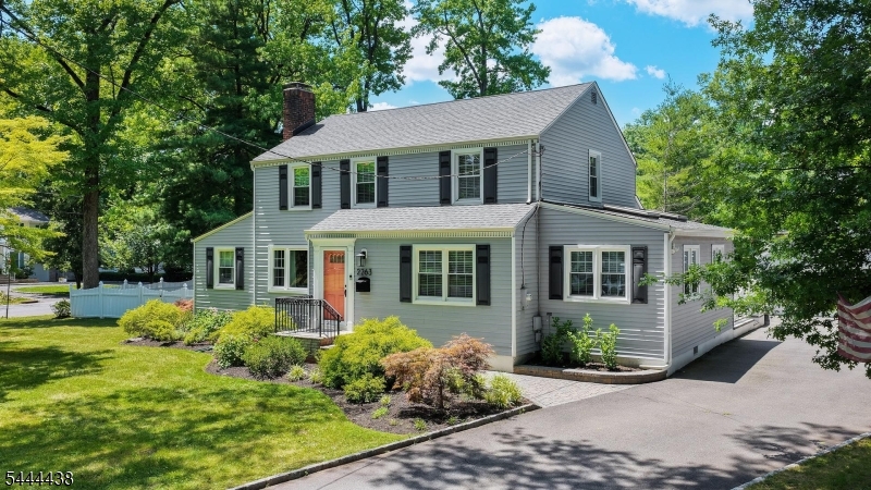 2263 Hill Road Scotch Plains, NJ 07076 - Photo 4 of 50
