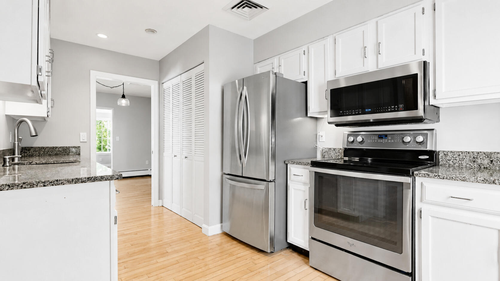 13 Cammock Road, Unit 13 Scarborough, ME 04074 - Photo 5 of 59 13 Cammock Rd unnit 13 Scarborough (14)