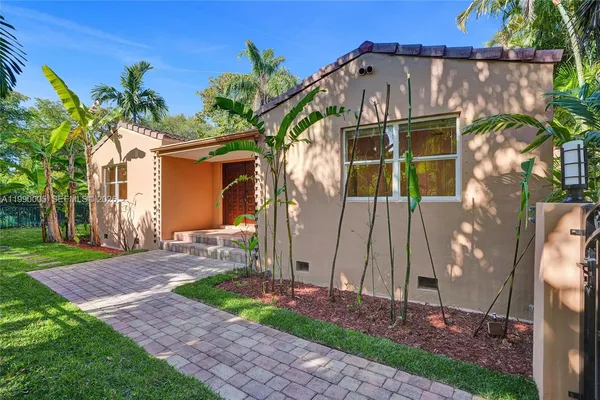 $6,200 | 20 Northwest 101st Street, Miami Shores, FL 33150