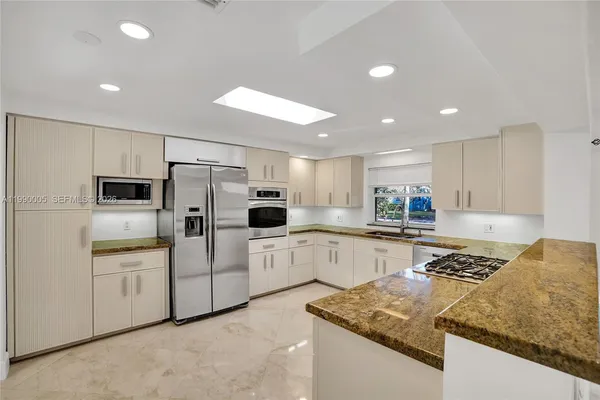 $6,200 | 20 Northwest 101st Street, Miami Shores, FL 33150