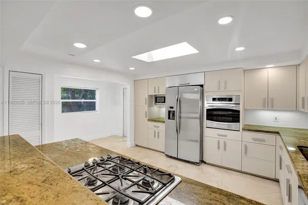 $6,200 | 20 Northwest 101st Street, Miami Shores, FL 33150