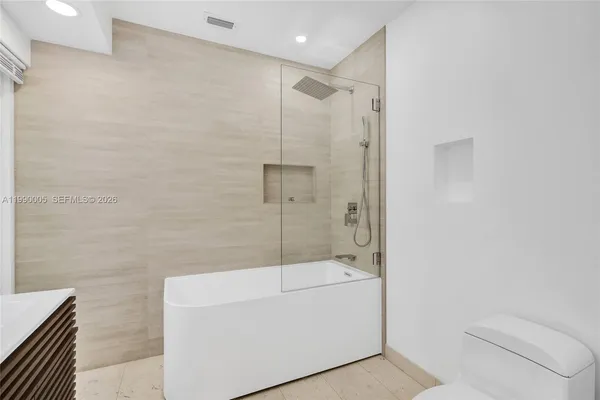 $6,200 | 20 Northwest 101st Street, Miami Shores, FL 33150