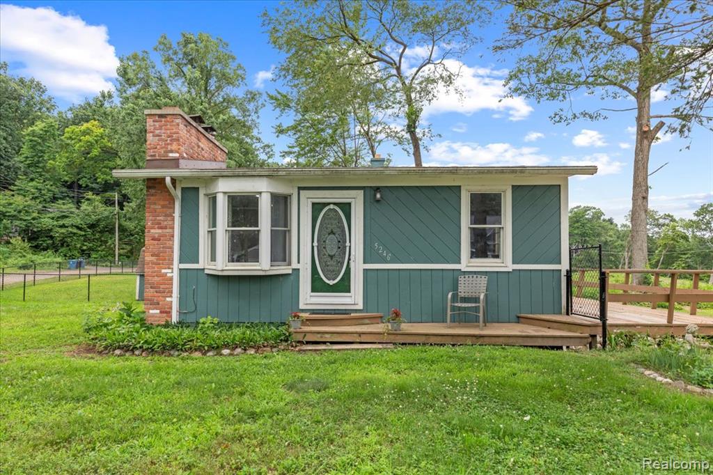 5246 Wayne Road White Lake, MI 48383 - Photo 4 of 63