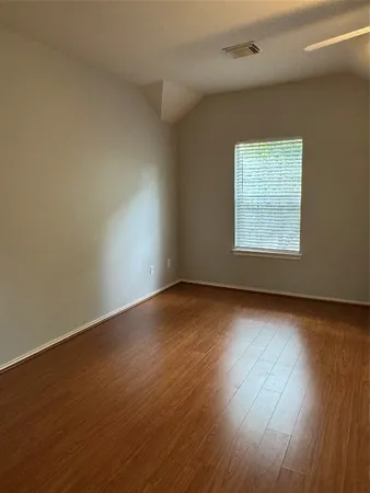 $2,000 | 226 South Walden Elms Circle, The Woodlands, TX 77382