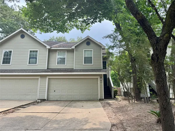 $1,900 | 226 South Walden Elms Circle, The Woodlands, TX 77382