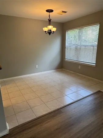 $2,000 | 226 South Walden Elms Circle, The Woodlands, TX 77382