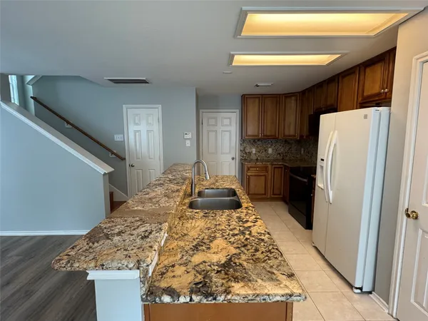 $1,900 | 226 South Walden Elms Circle, The Woodlands, TX 77382