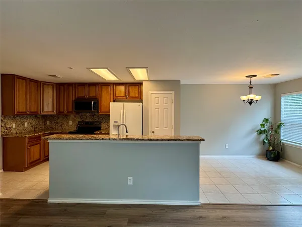 $1,900 | 226 South Walden Elms Circle, The Woodlands, TX 77382