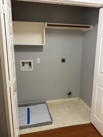 $2,000 | 226 South Walden Elms Circle, The Woodlands, TX 77382