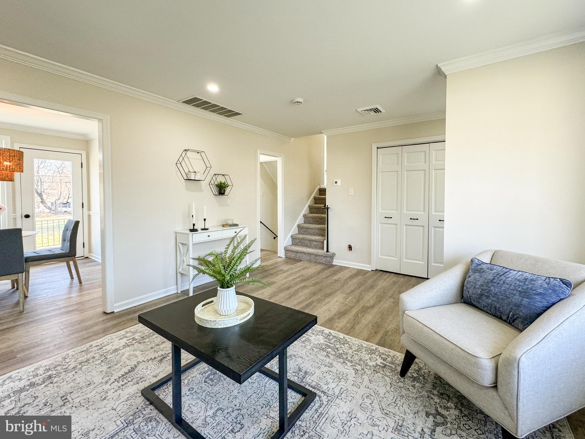 2135 Geoffrey Road Willow Grove, PA 19090 - Photo 10 of 29 Gallery Image 10