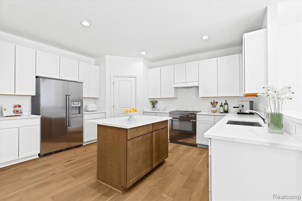 59532 Eight Mile Road South Lyon, MI 48178 - Photo 5 of 41 Gallery Image 5