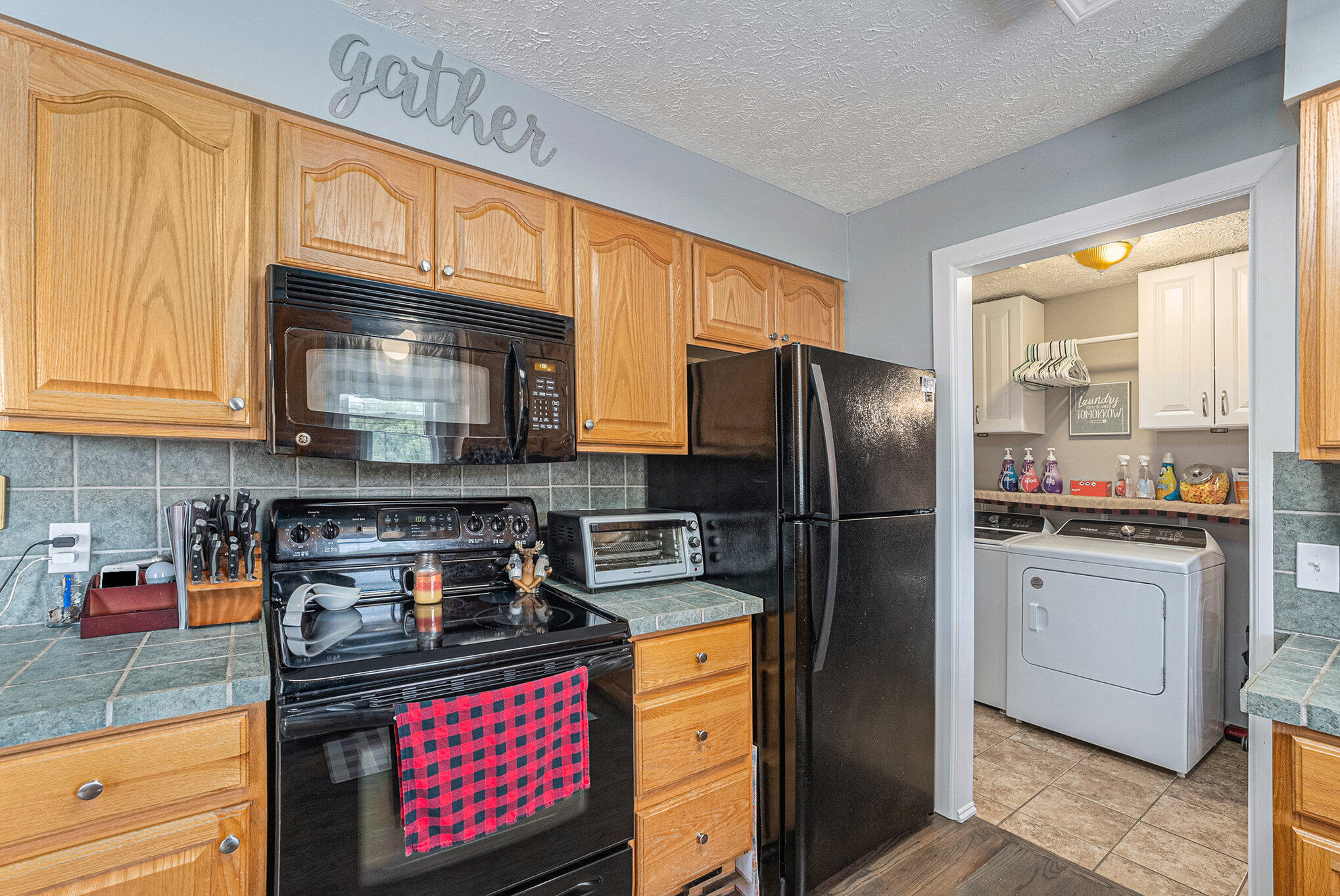 7966 Cain Road Jackson, MI 49201 - Photo 9 of 37 011_a7s07107