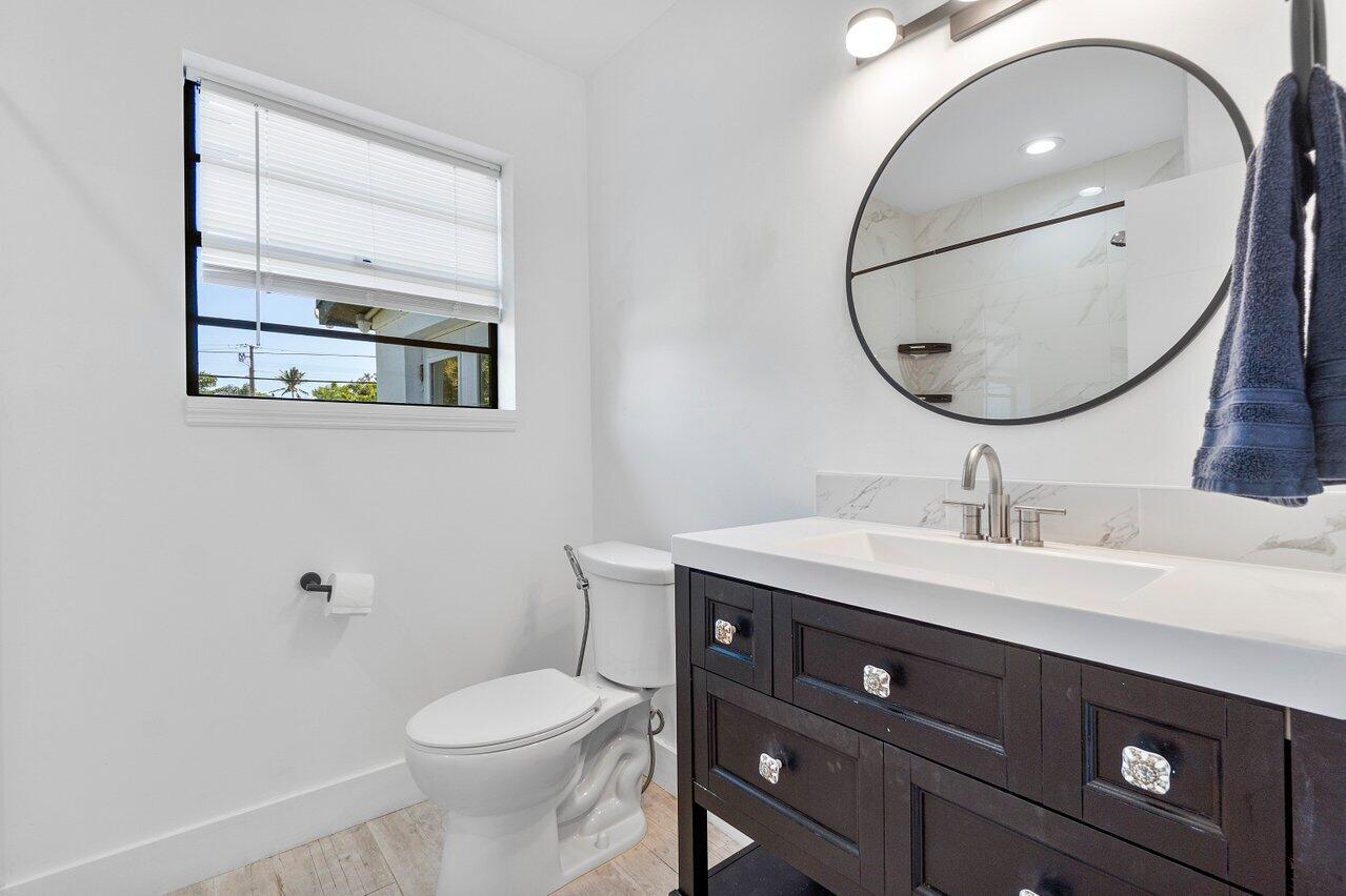313 Bayside Road Lake Worth, FL 33461 - Photo 19 of 25 019-313BaysideRoad-PalmSprings-FL-33461-