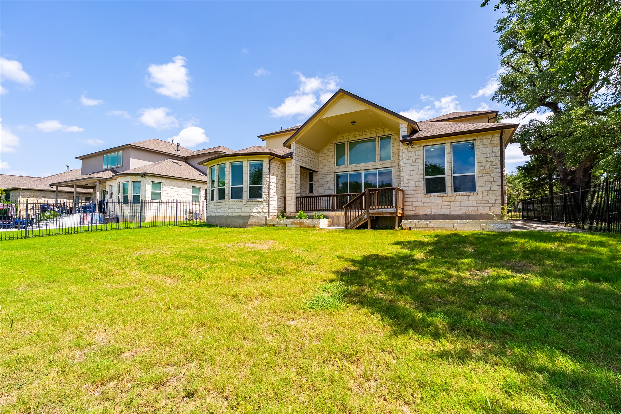 212 Eiglehart Road Austin, TX 78737 - Photo 11 of 31