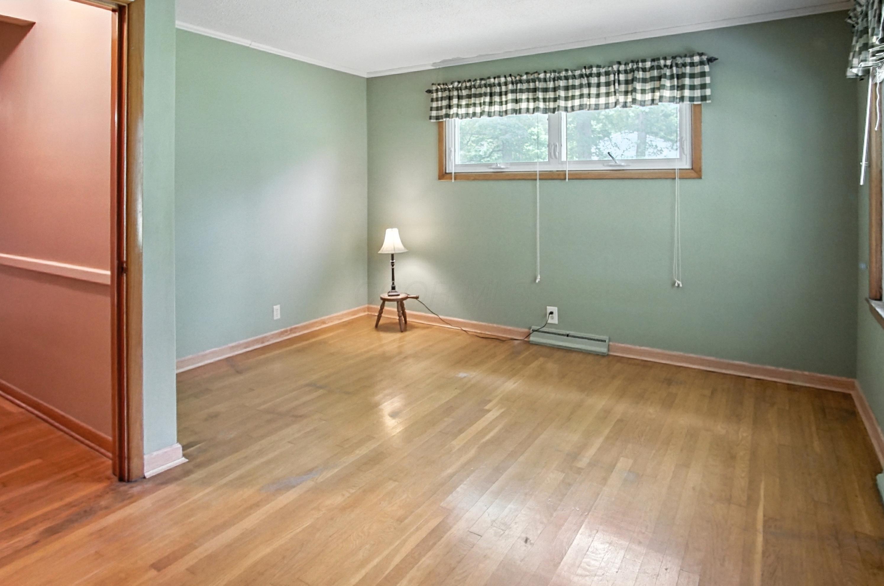 621 Garden Road Zanesville, OH 43701 - Photo 21 of 48 IMG_4525