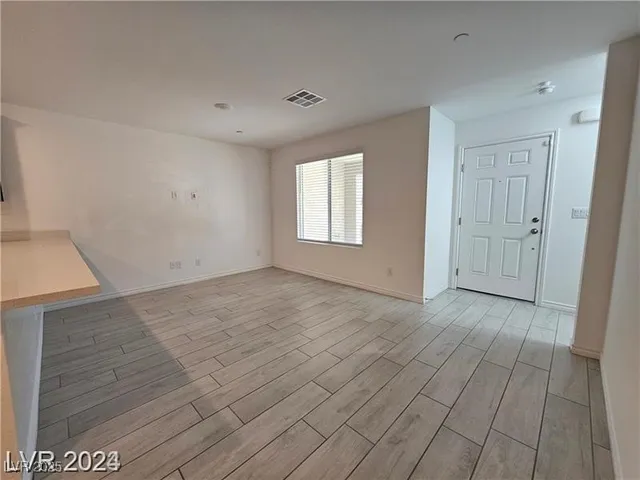 $1,800 | 10775 Ditchburn Court, Las Vegas, NV 89166