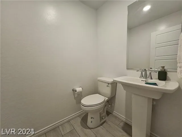 $1,800 | 10775 Ditchburn Court, Las Vegas, NV 89166