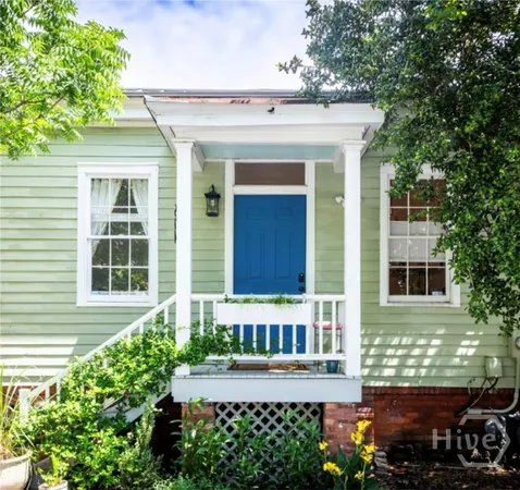 $1,900 | 524 East Charlton Street, Savannah, GA 31401