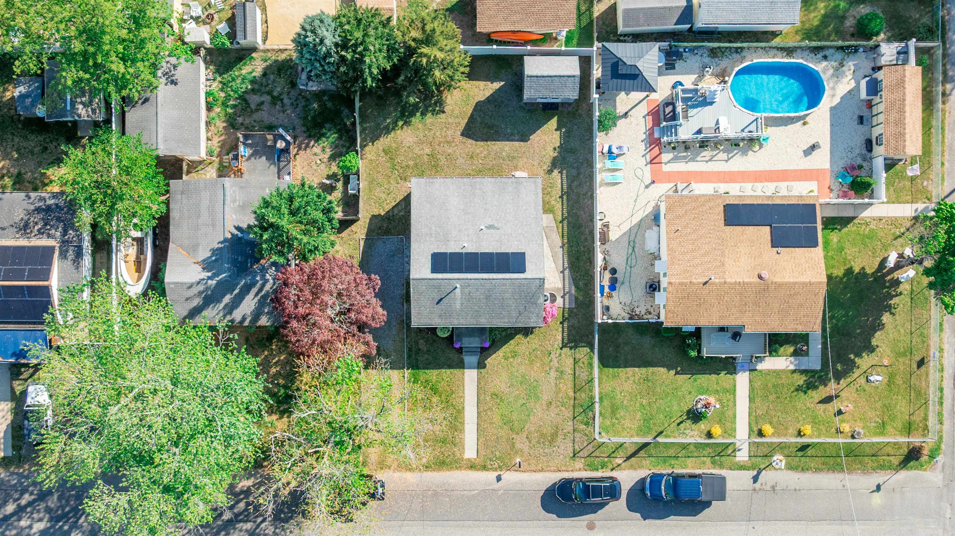 34 Holiday Road Villas, NJ 08251 - Photo 44 of 44 an aerial view of a house with a swimming pool
