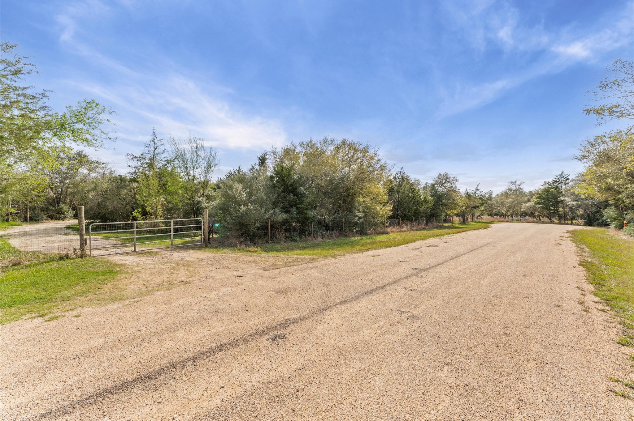 1221 Abel Road New Ulm, TX 78950 - Photo 15 of 15 Gated entrance