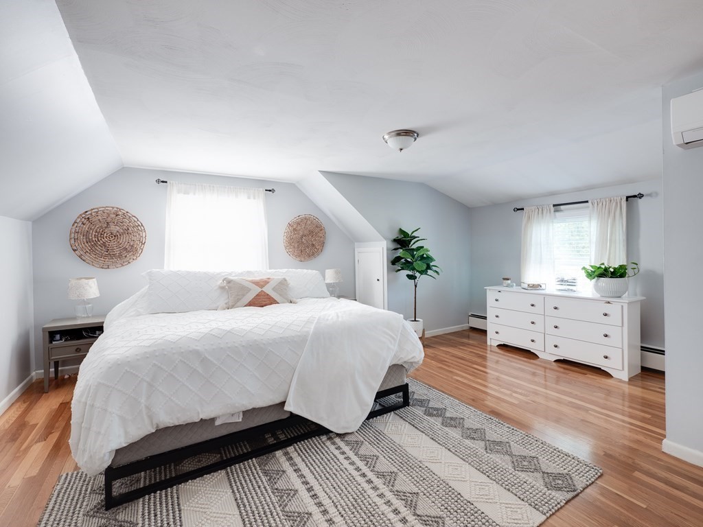 161 Robinson Road West Springfield, MA 01089 - Photo 18 of 33 Gallery Image 18