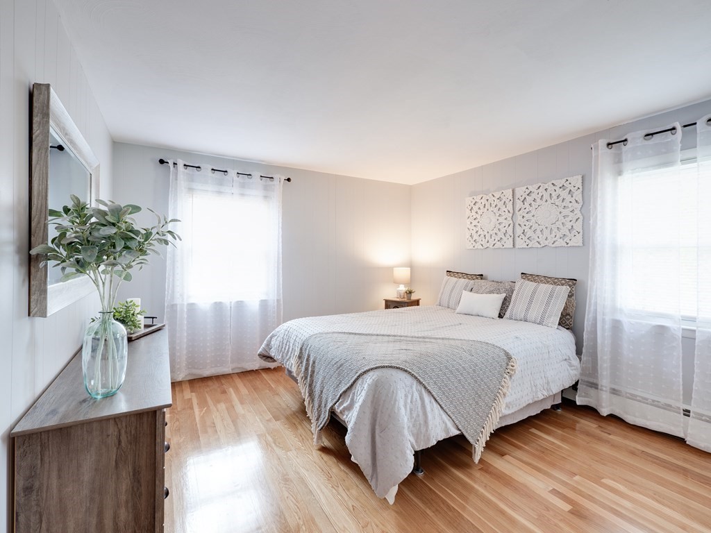 161 Robinson Road West Springfield, MA 01089 - Photo 6 of 33 Gallery Image 6