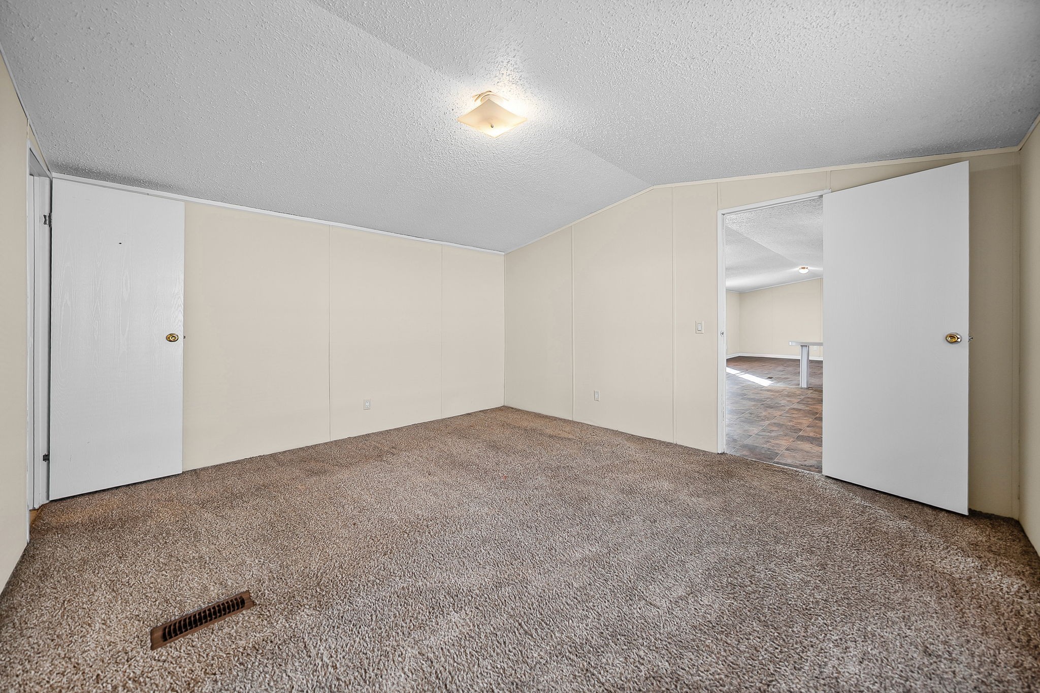 302 Jennifer Street Oak Grove, KY 42262 - Photo 11 of 21