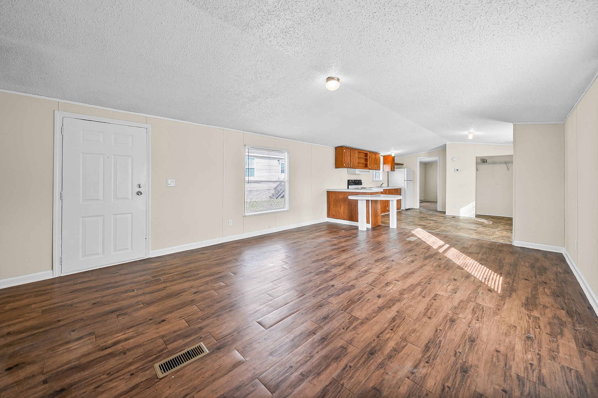 302 Jennifer Street Oak Grove, KY 42262 - Photo 5 of 21