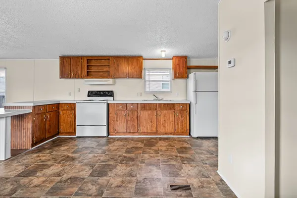 $795 | 302 Jennifer Street, Oak Grove, KY 42262