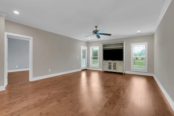 $439,000 | 58 Island Way, Winchester, TN 37398