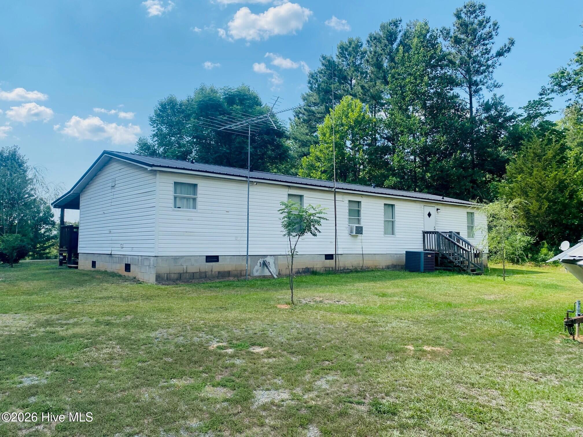 2537 Alton Road Eagle Springs, NC 27242 - Photo 4 of 14