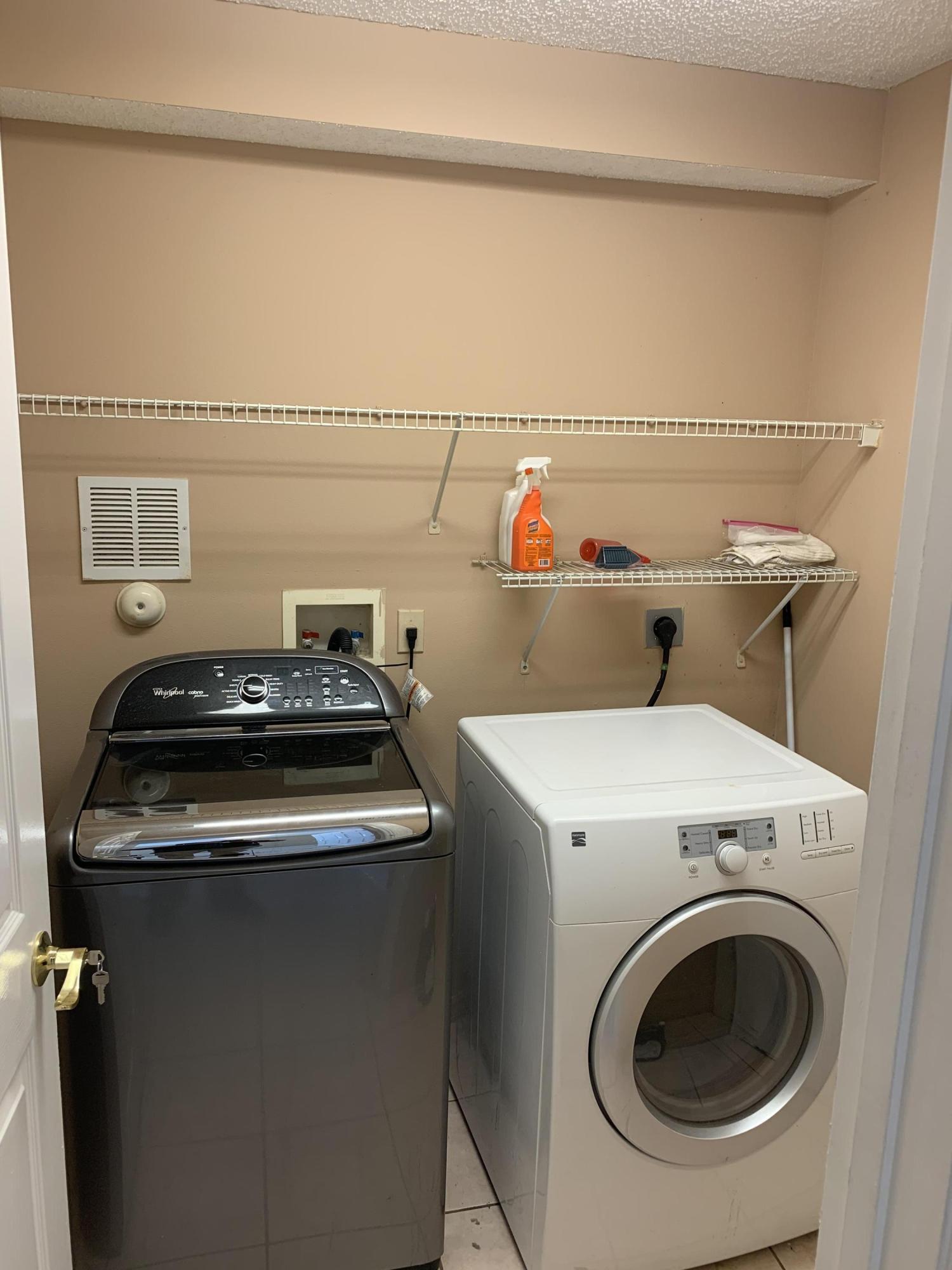 1023 Fosters Mill Road Boynton Beach, FL 33436 - Photo 7 of 22 Laundry