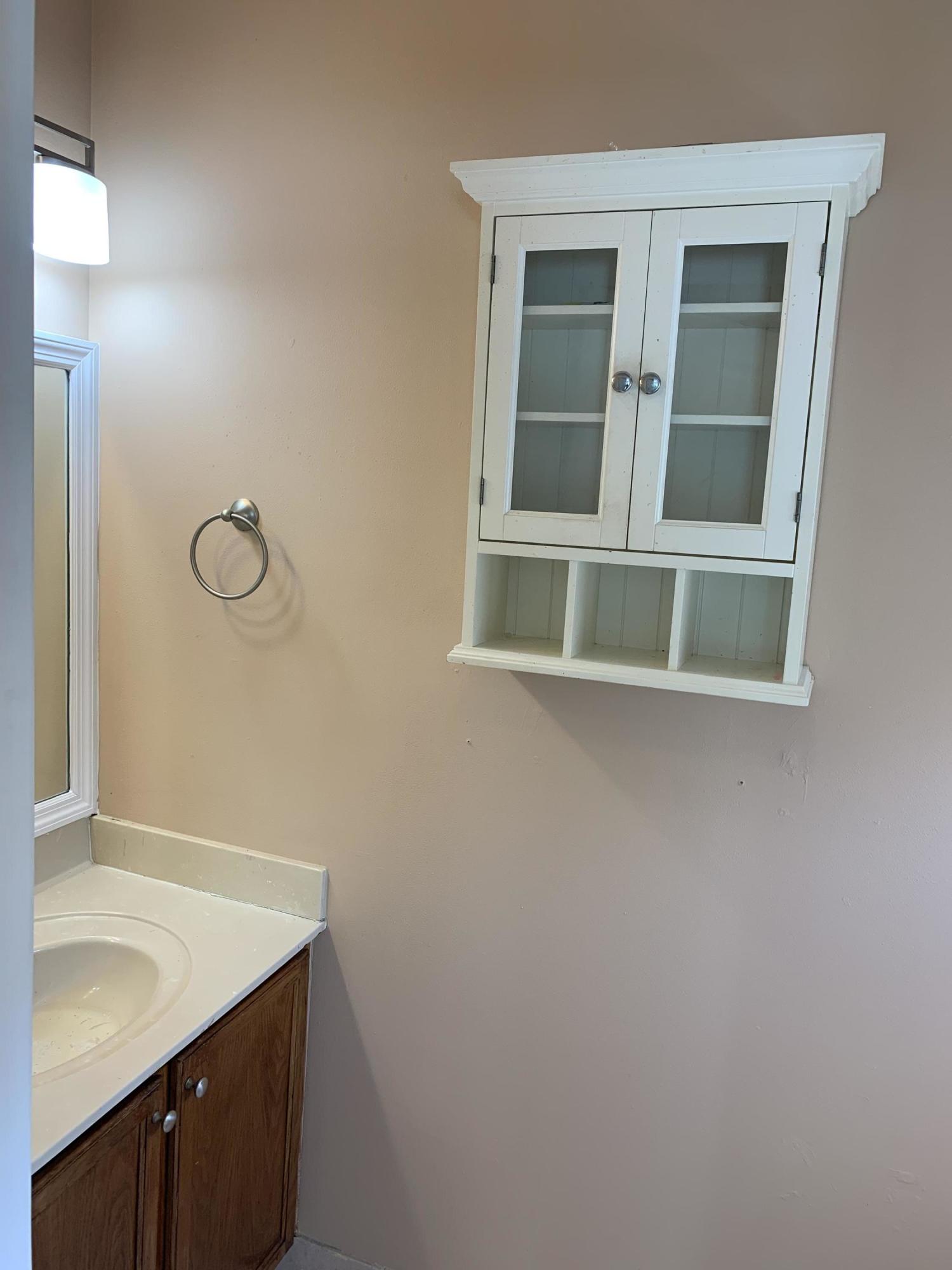 1023 Fosters Mill Road Boynton Beach, FL 33436 - Photo 8 of 22 Powder Room