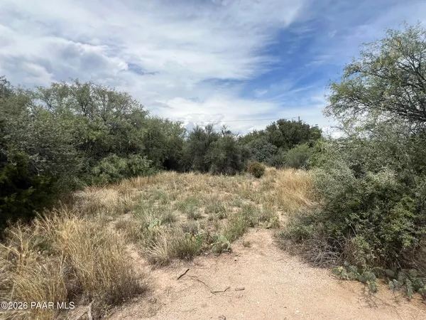 $29,900 | 20943 East Quail Run Drive, Mayer, AZ 86333
