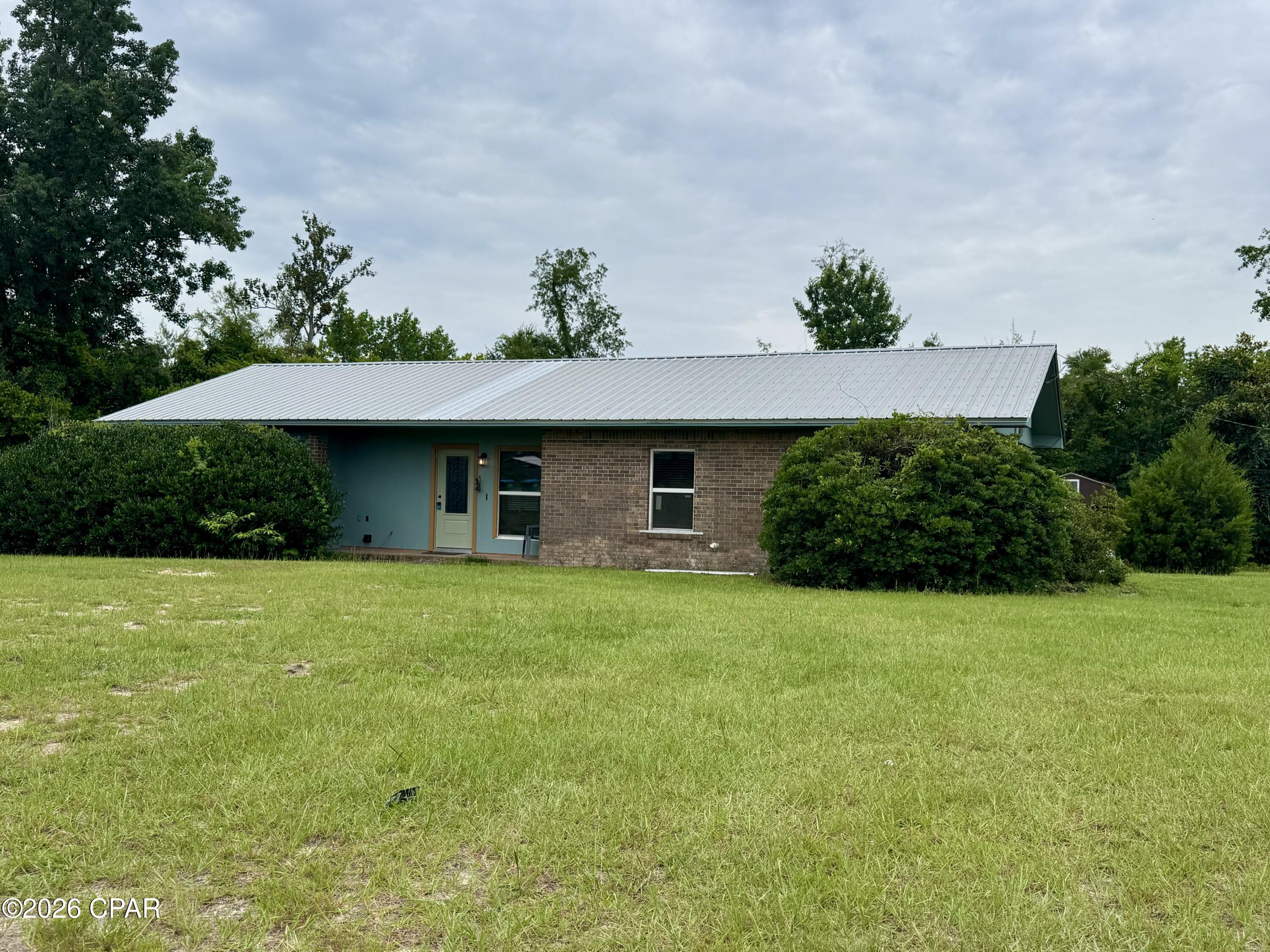 4828 Rooks Drive Marianna, FL 32446 - Photo 2 of 25
