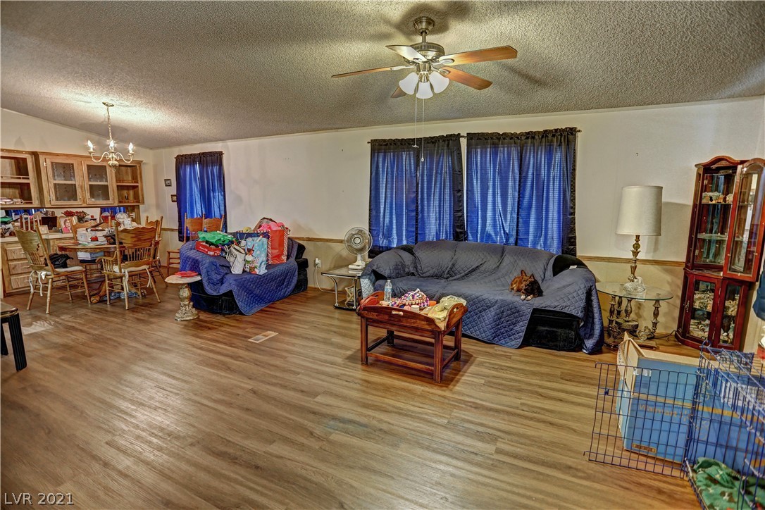 860 Greenwood Road Pahrump, NV 89060 - Photo 13 of 46 Gallery Image 13