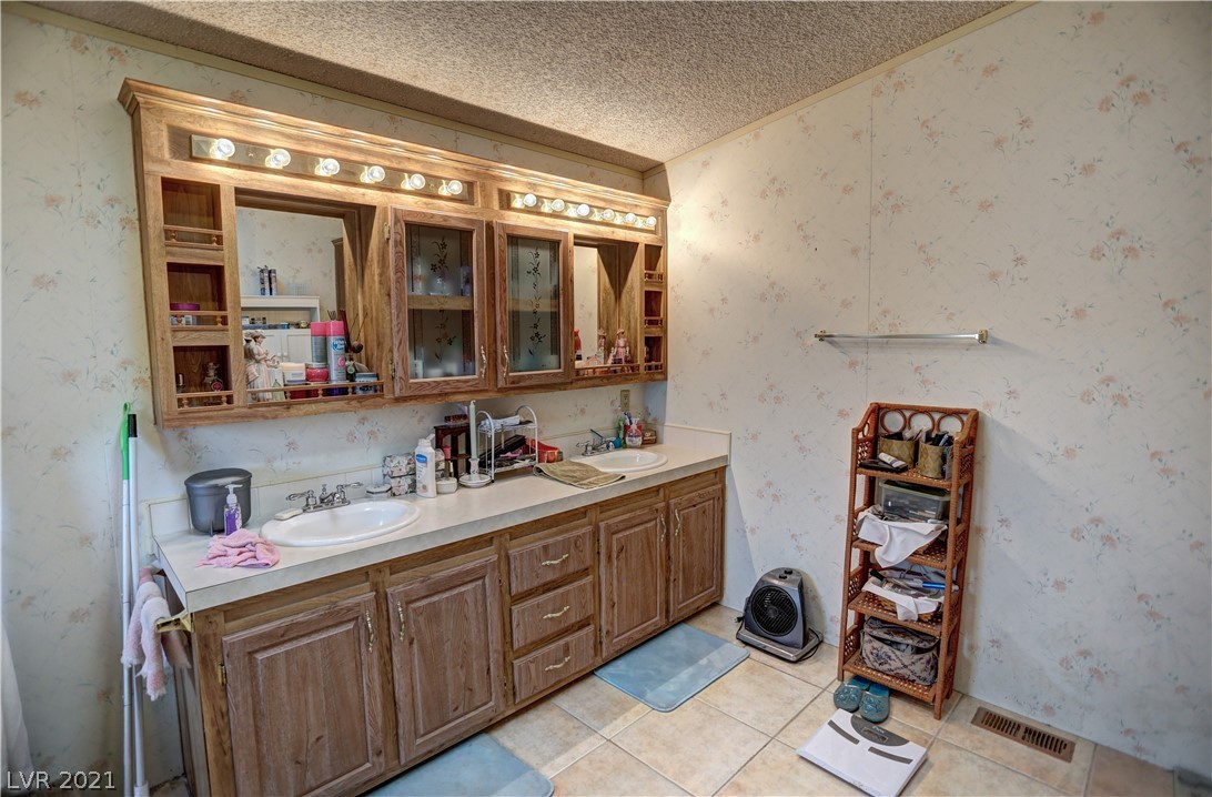 860 Greenwood Road Pahrump, NV 89060 - Photo 31 of 46 Gallery Image 31