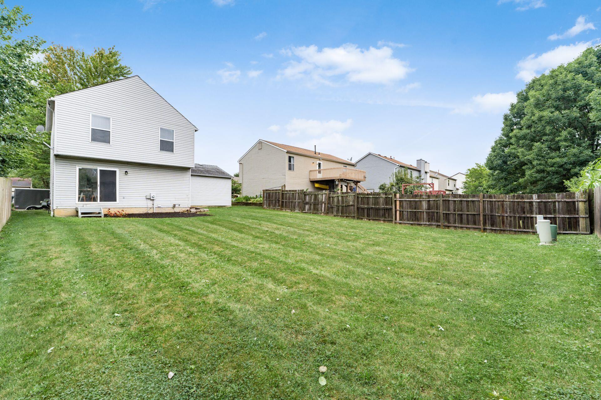 2888 Ambarwent Road Reynoldsburg, OH 43068 - Photo 6 of 29 028_- 2888 Amberwent Rd - 058