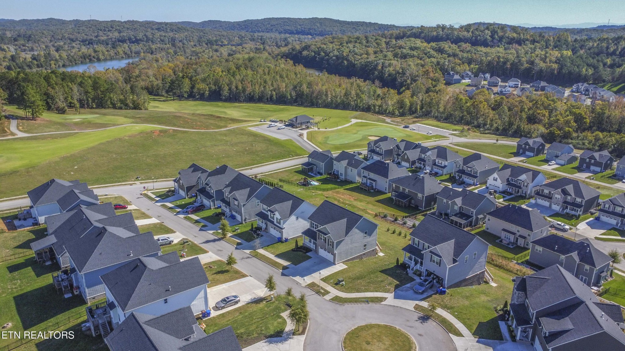 109 Chaseberry Road Oak Ridge, TN 37830 - Photo 2 of 46