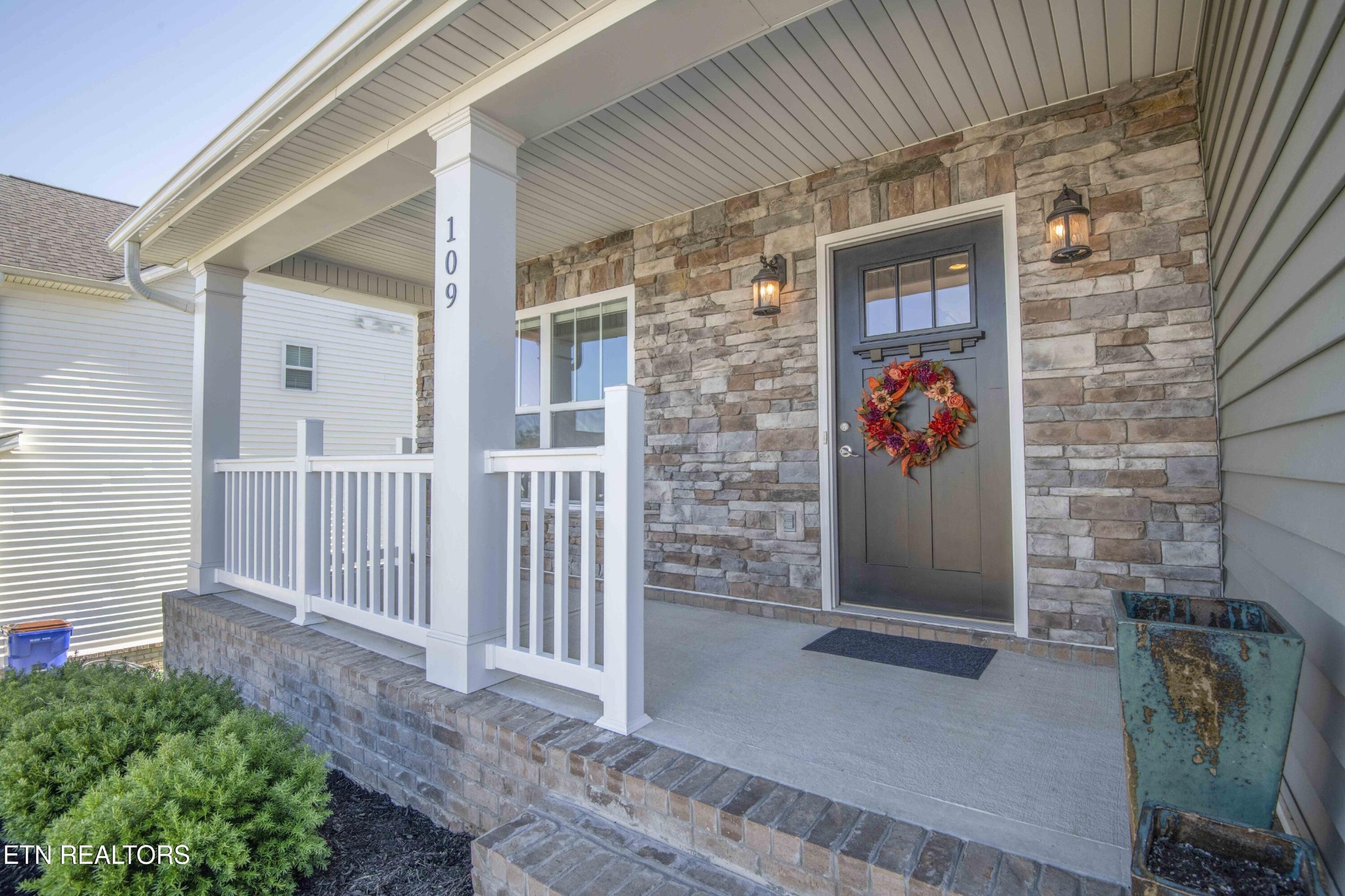 109 Chaseberry Road Oak Ridge, TN 37830 - Photo 4 of 46